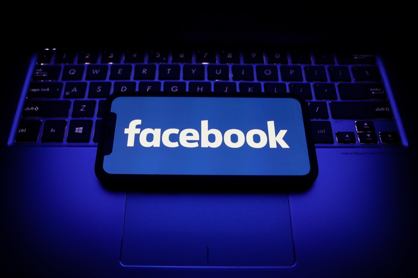Facebook de olho no mercado de NFT, adverte que Estados Unidos estão perdendo a corrida dos “pagamentos digitais”