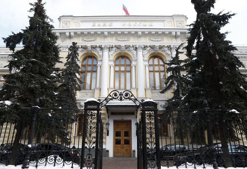 Banco Central Russo recomenda aos bancos domésticos para bloquearem transações de troca de criptografia