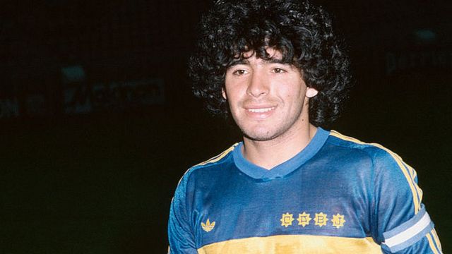 Lenda do futebol, Maradona ganha NFT oficial
