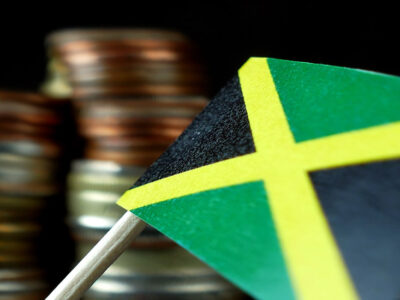 Jamaica prevê adoção de CBDC para o próximo trimestre e vai dar US$ 16 para os 100 primeiros cidadãos que adotarem o token