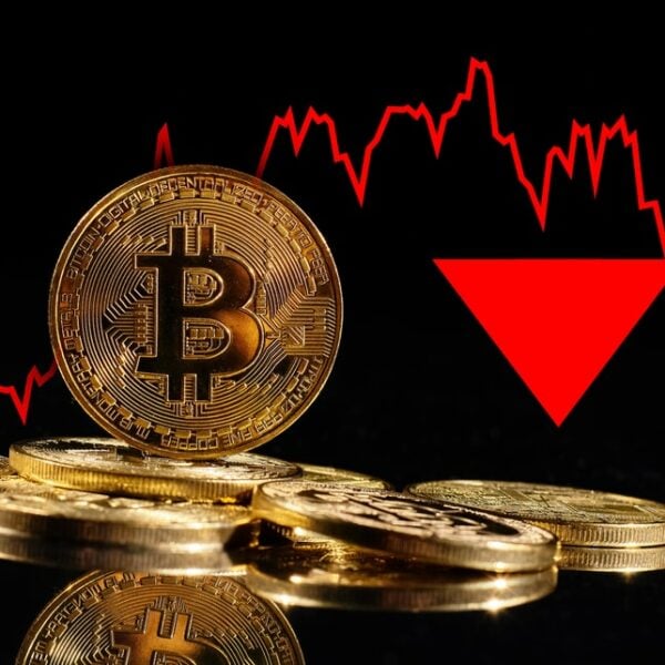 Son 29,4 günde Bitcoin değerindeki %7'lük düşüş, madencilik ve madencilik şirketi hisselerini etkiliyor 2022'de düşüşler birikiyor