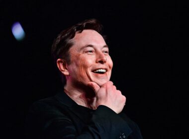 Elon Musk segue o plano para introduzir sistema de pagamentos do Twitter via criptomoedas