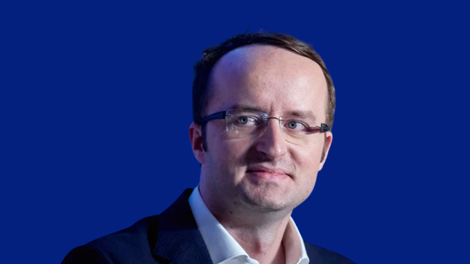 Quem é Kris Marszalek? Cofundador e CEO da CRYPTO.COM