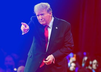 Donald Trump Realiza Compra Histórica com Bitcoin em Bar de Nova York