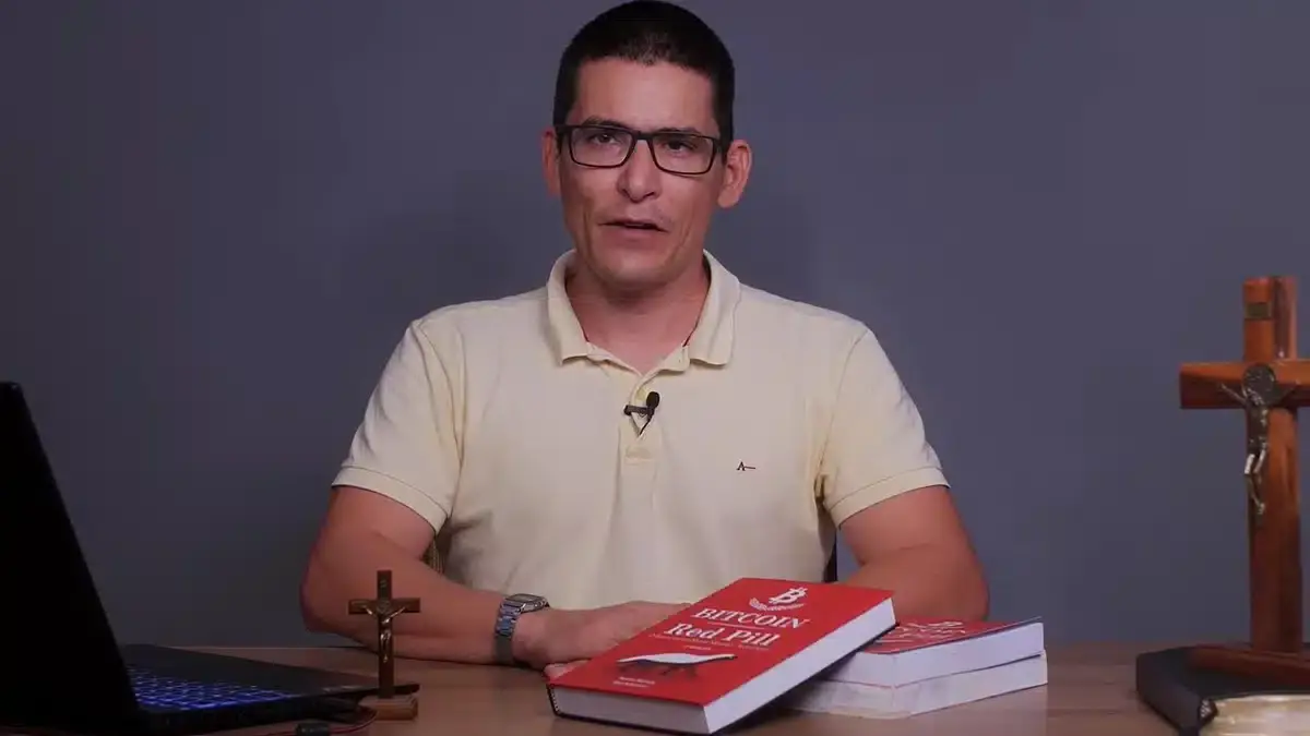 Quem é Renato Amoedo Trezoitão do Livro Bitcoin Red Pill