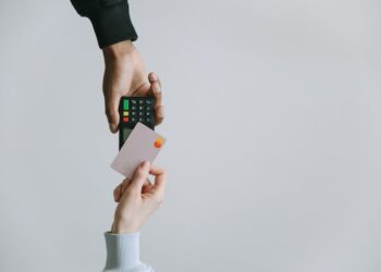Melhores cartões criptos de débito sem KYC 2026